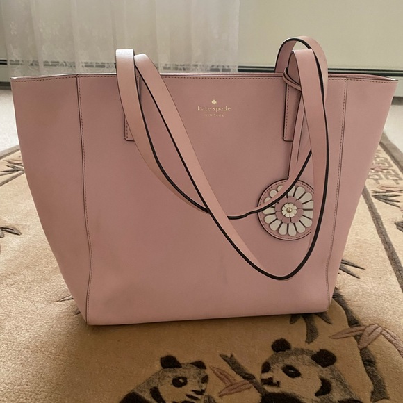kate spade Handbags - Kate Spade Tote